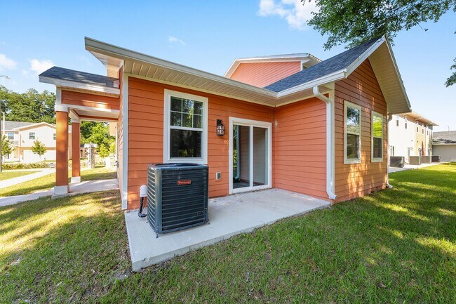 Building Photo - Eagle Trace 1591 #8