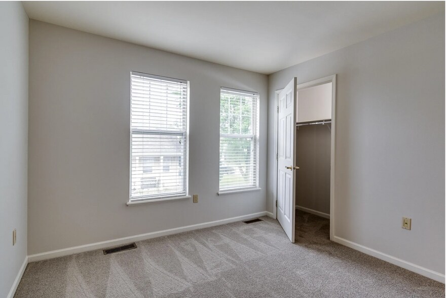 Building Photo - 2989 Holborn Cir