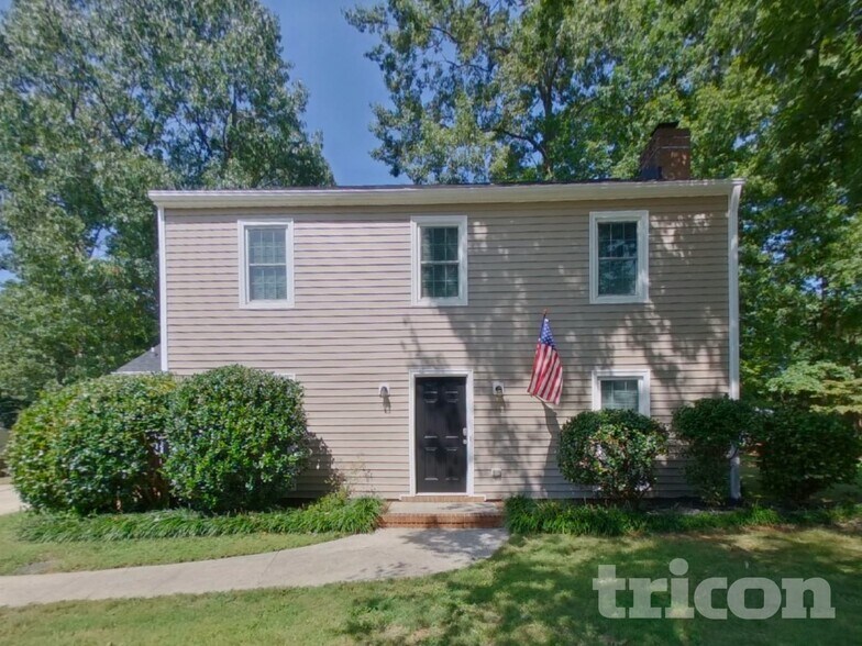 Building Photo - 5120 Blue Spruce Ln