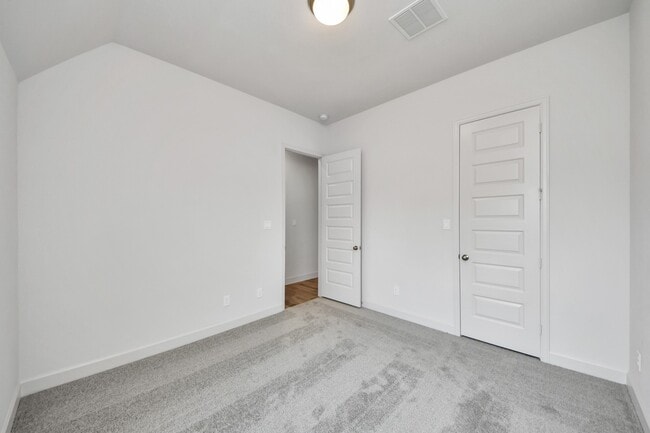 Building Photo - 2719 Country Ln