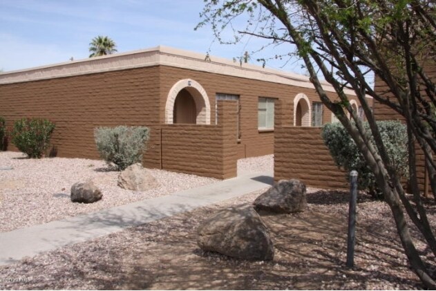 Primary Photo - 6727 N 61st Ave