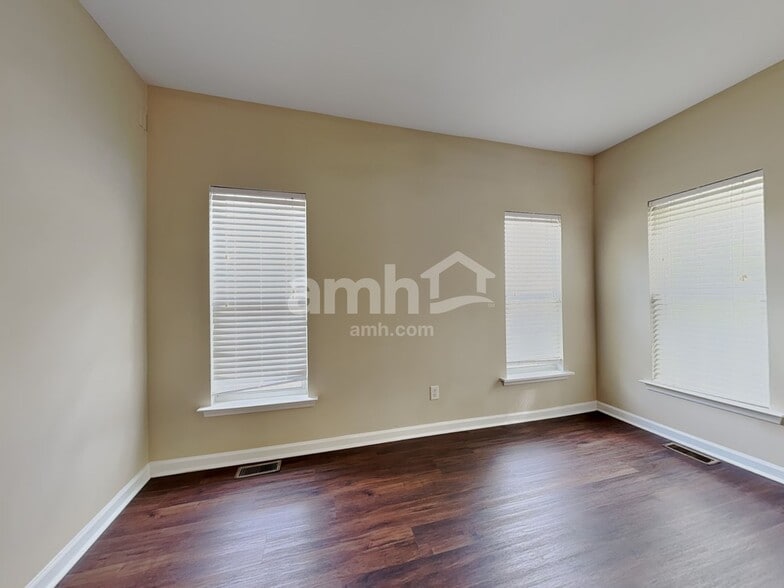 Building Photo - 3324 Forest Mill Cir