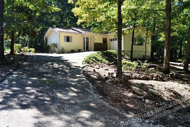Building Photo - 6 Vilaseca Ln