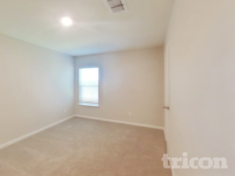 Building Photo - 715 Wonderland Trail