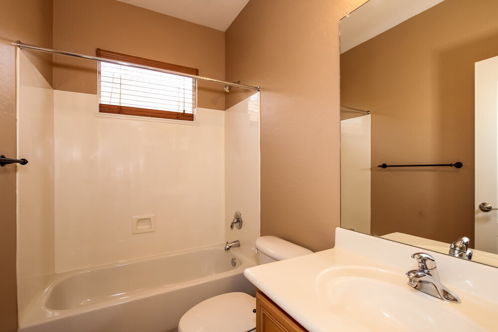 Building Photo - 10574 W Salter Dr