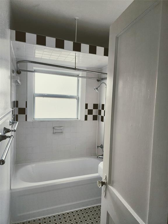 Building Photo - 1801 Broadmoor St