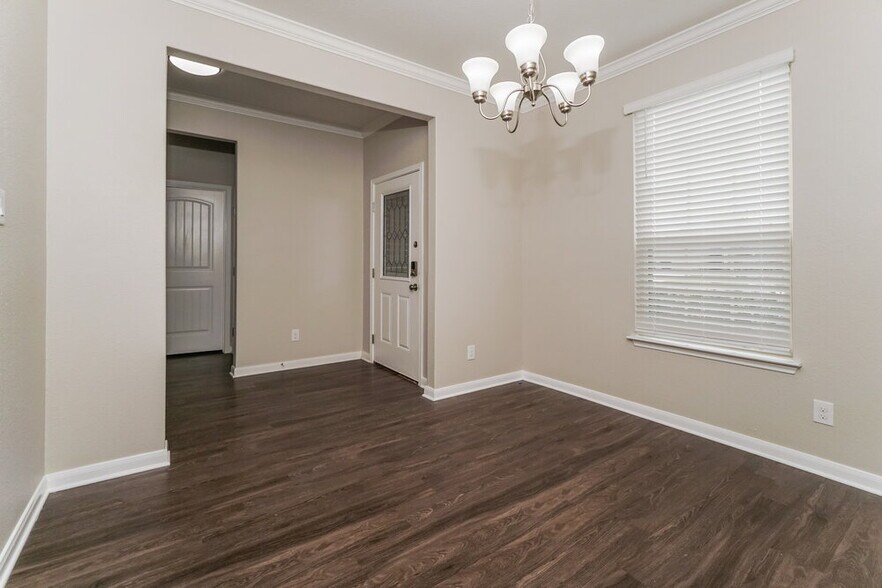 Building Photo - 2465 McCrae