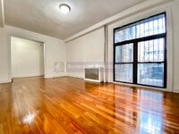 Building Photo - 260 Convent Ave