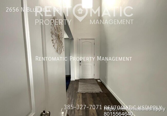 Building Photo - 2656 N Bluebell Dr