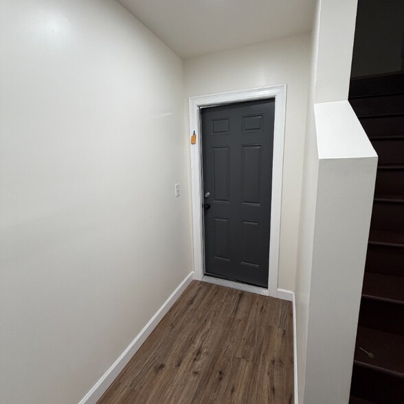 Building Photo - 5416 Black St