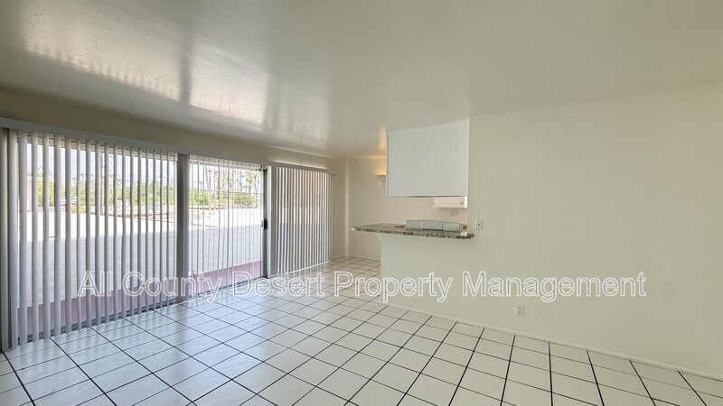 Building Photo - 550 El Cielo Rd