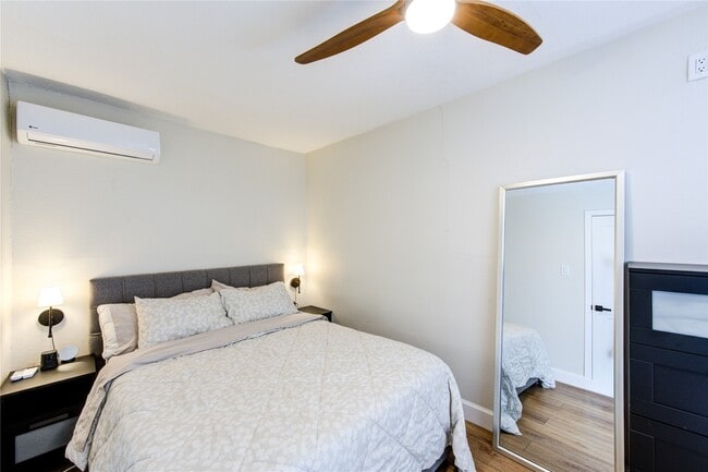 Building Photo - 3201 Westridge St