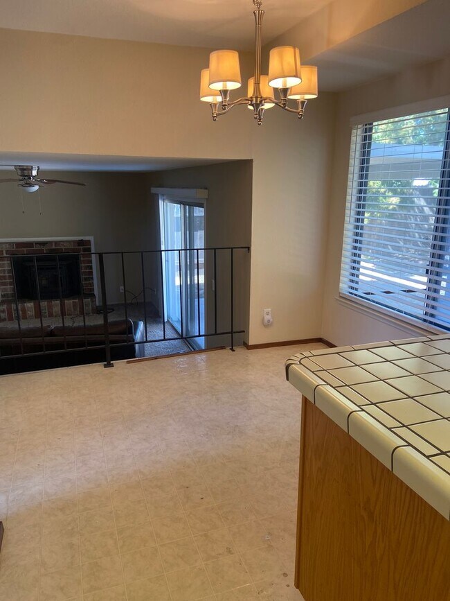 Building Photo - 3617 Scottsboro Dr