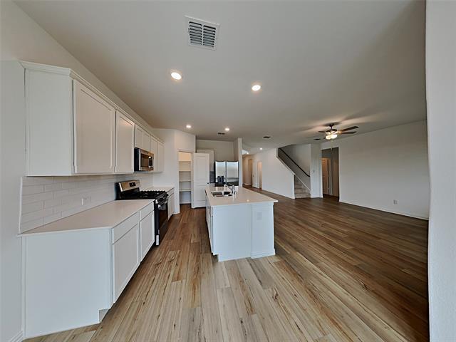 Building Photo - 7900 Green Heron Dr