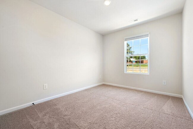 Building Photo - 177 Seville Wy