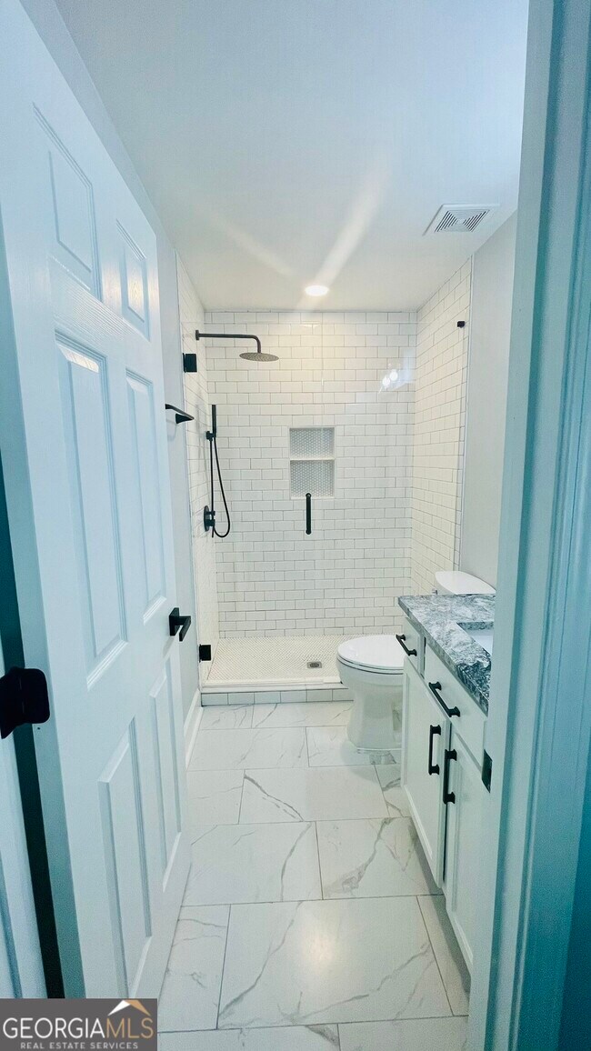 Building Photo - 4644 Creekside Cove