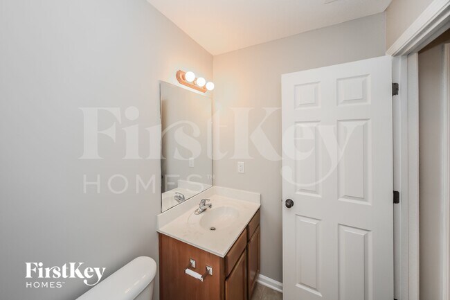 Building Photo - 7226 Grapetree Trail