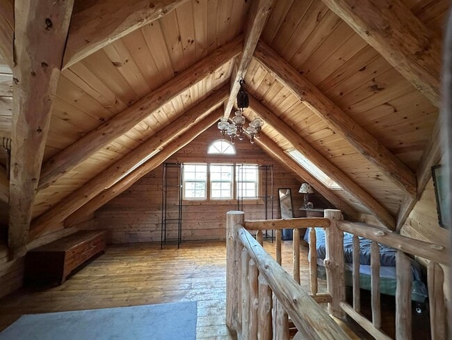 Building Photo - 14 Car Mar Ln