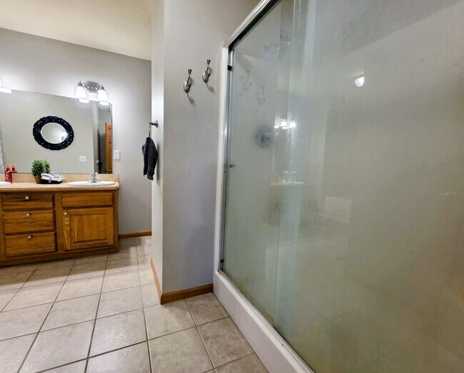 Building Photo - 4506 Kelsey Dr