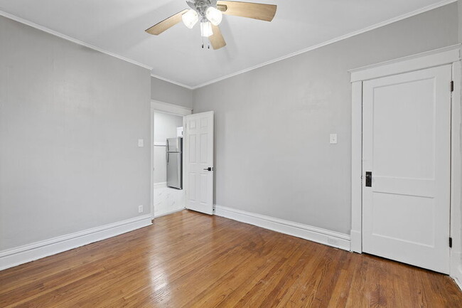 Building Photo - 1514-1518 McCausland Ave