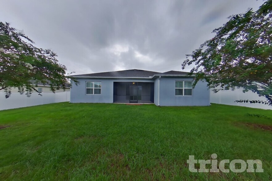 Building Photo - 37028 Scenic Pine Dr