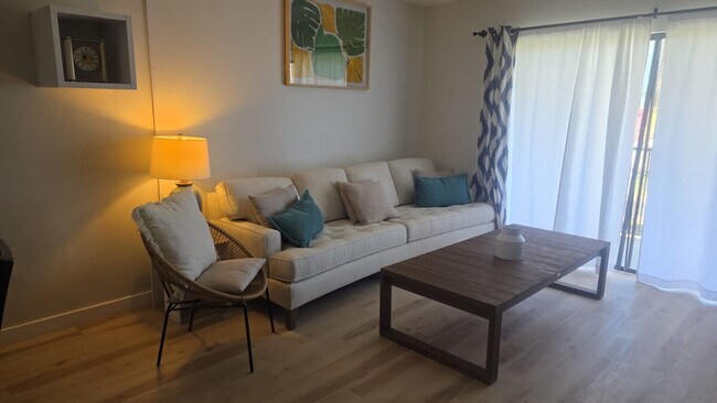 Building Photo - 31 Inlet Harbor Rd