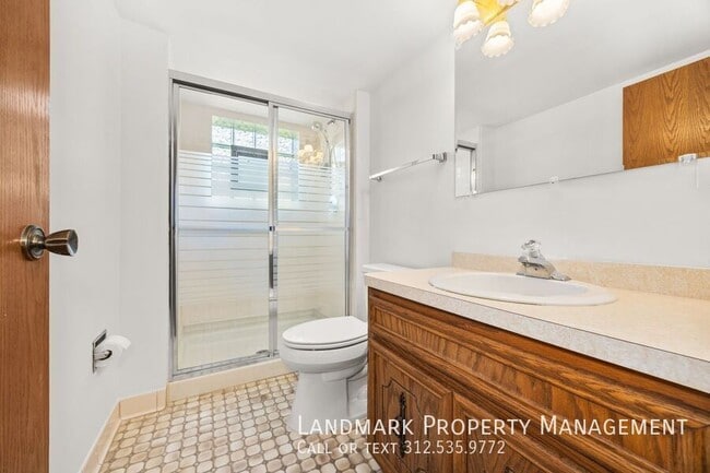 Building Photo - 14518 S Golden Oak Dr