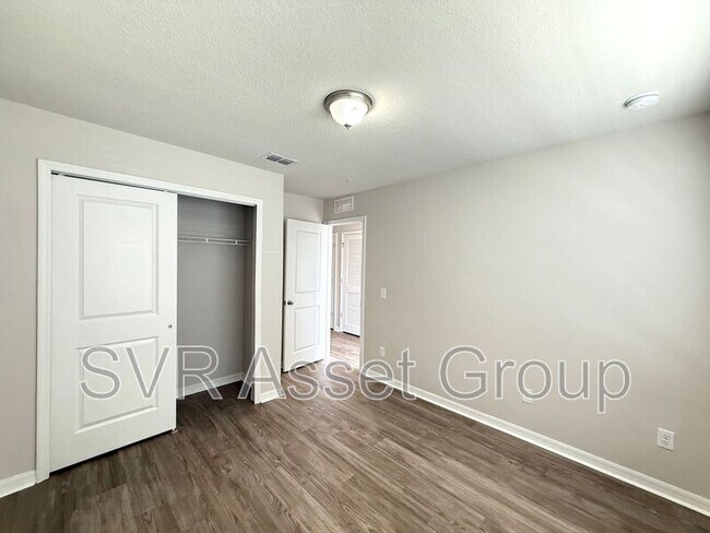 Building Photo - 6468 Sweetbay Ln