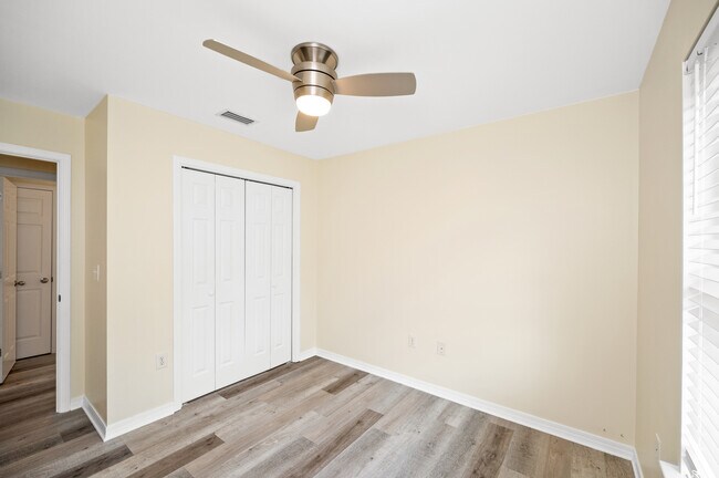 Building Photo - 25930 Overton Dr