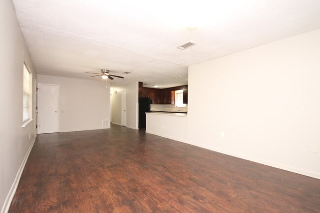 Building Photo - Updated 3BR/2BA Milton Ranch Home with Multiple Living Areas, Flex Space & Newly Updated Kitchen ...