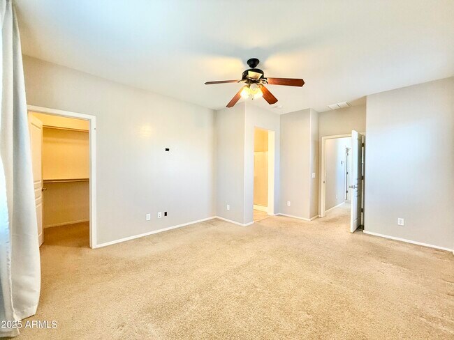 Building Photo - 4138 E Thunderheart Trail