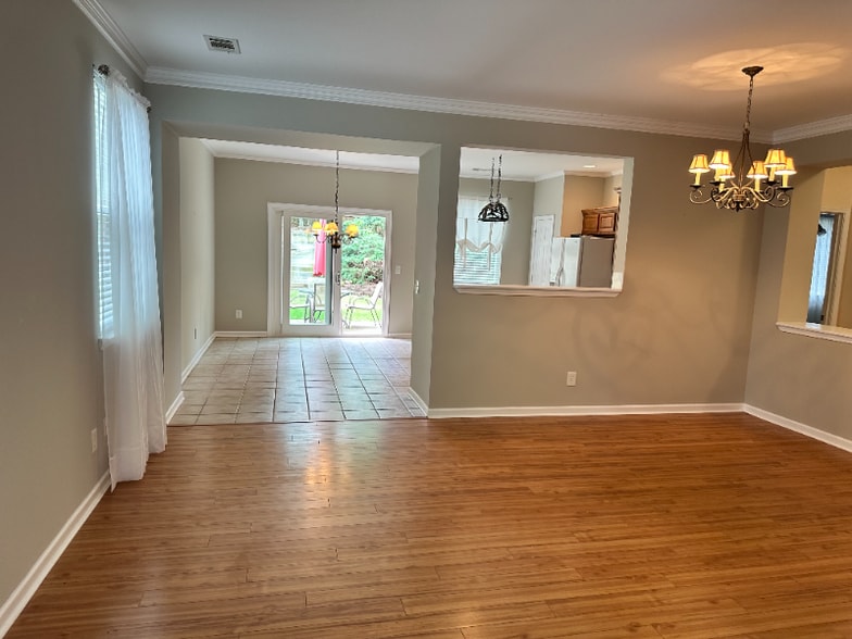 Building Photo - 59 Silver Maple Ln