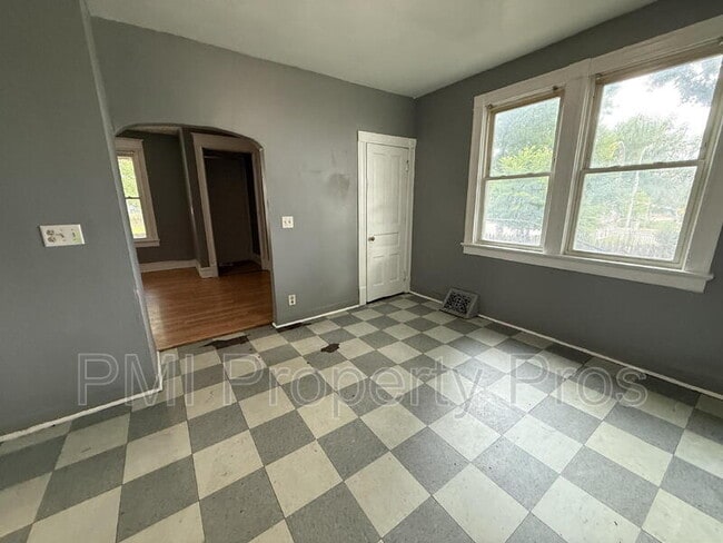 Building Photo - 1415 N 37th St