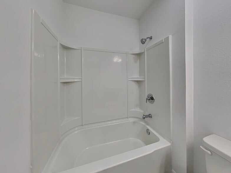 Building Photo - 258 Amber Way