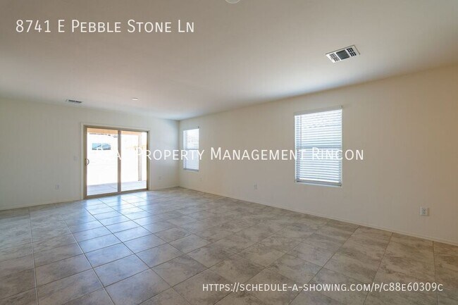 Building Photo - 8741 E Pebble Stone Ln
