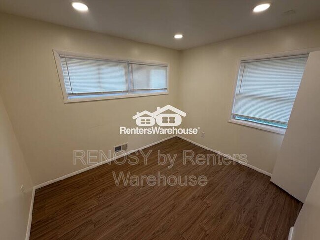 Building Photo - 5705 Fieldview Ct