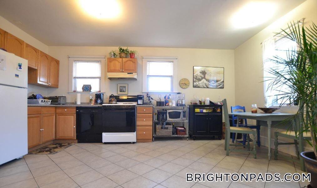 Building Photo - 505 Washington St