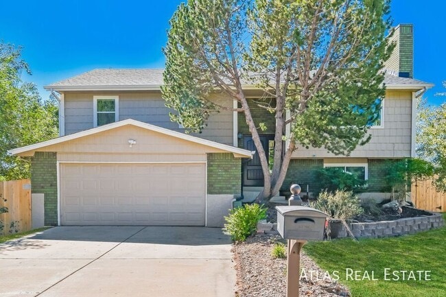 Building Photo - 2975 Montebello Dr W