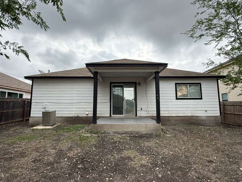 Building Photo - 4411 Mystic Sunrise Dr