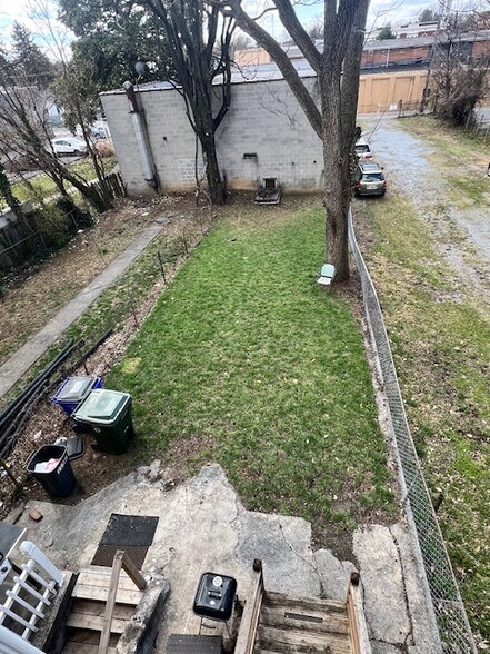 Rear yard - 113 E Franklin St