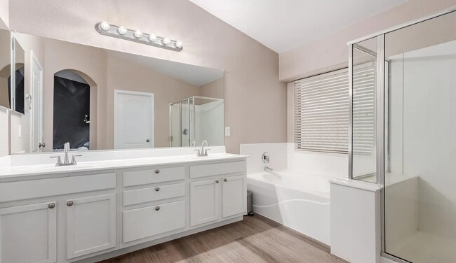 Building Photo - 21622 Backus Dr