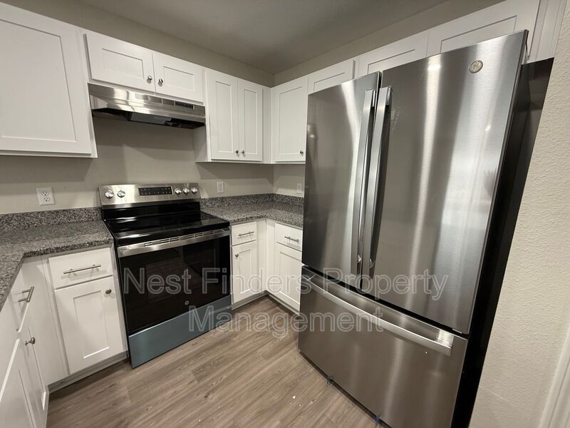Building Photo - 11454 Oakfield Ct