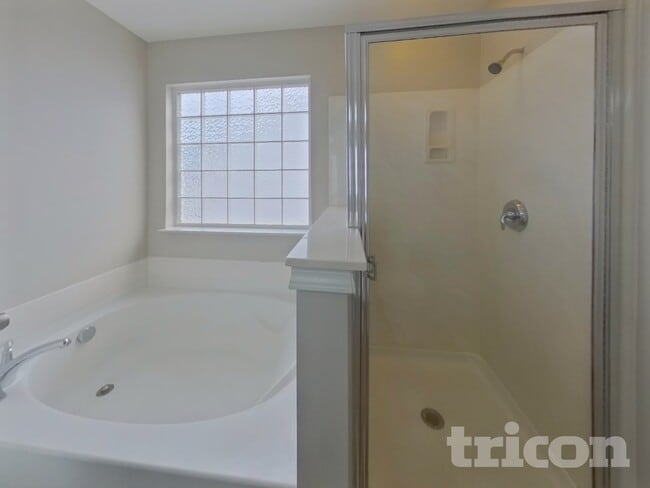 Building Photo - 1221 Jordans Pond Ln