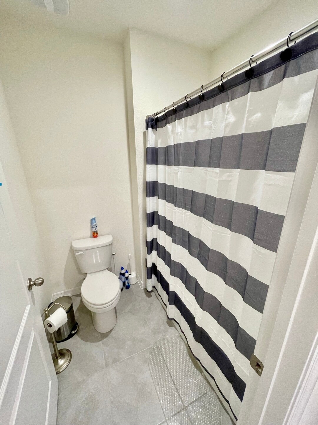 Building Photo - 848 Brooklet Dr