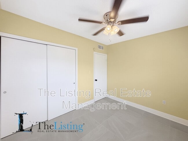 Building Photo - 5505 Hernandes Dr