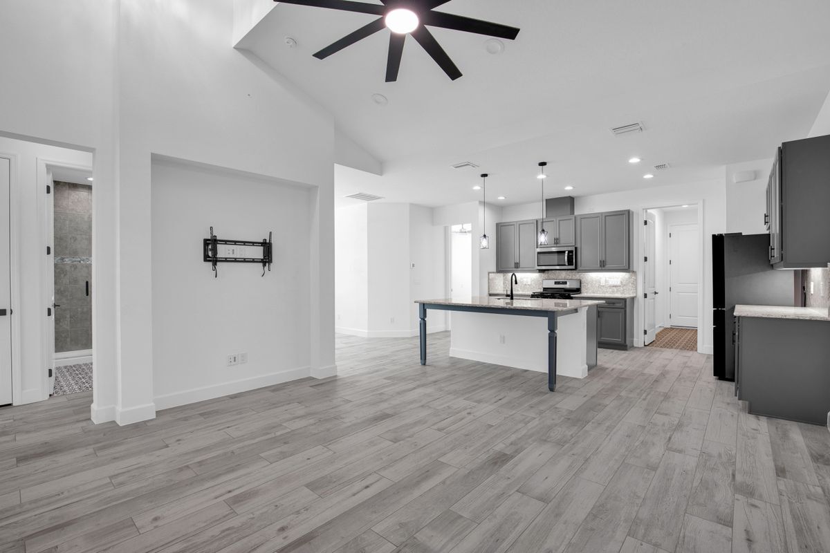 Building Photo - 207 Hang Loose Wy