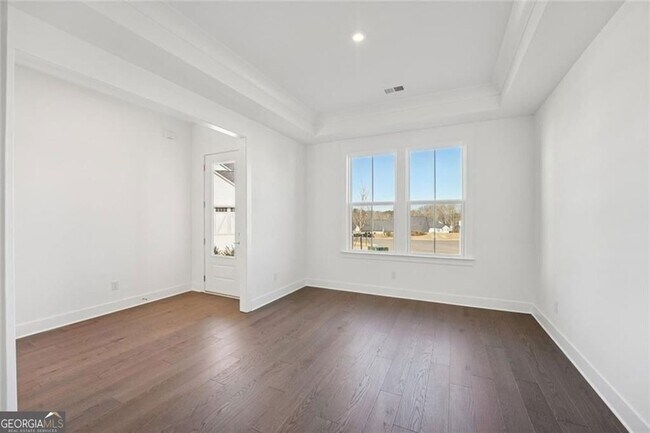 Building Photo - 2815 Medford Dr