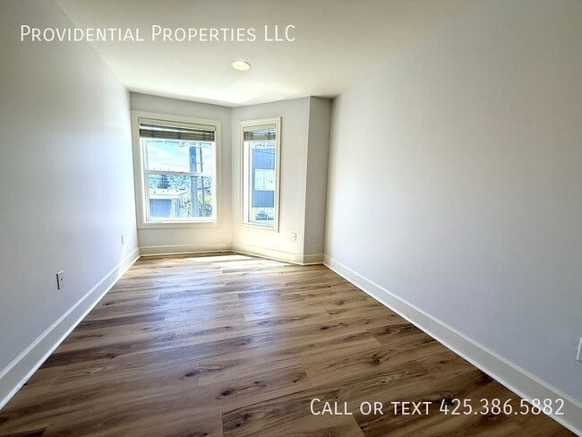 Building Photo - 2229 Boylston Ave E