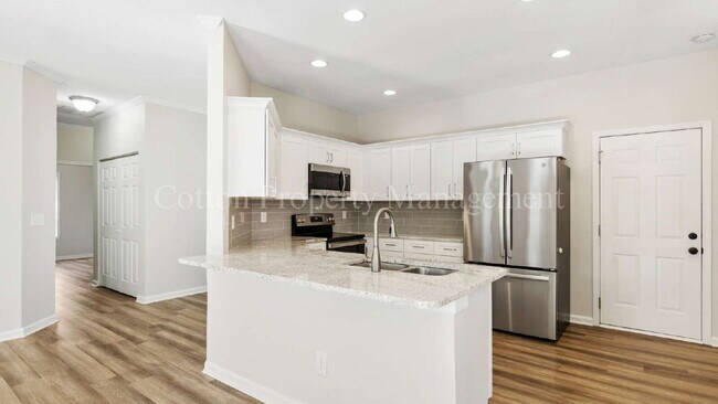 Building Photo - 1010 Winterberry Cir