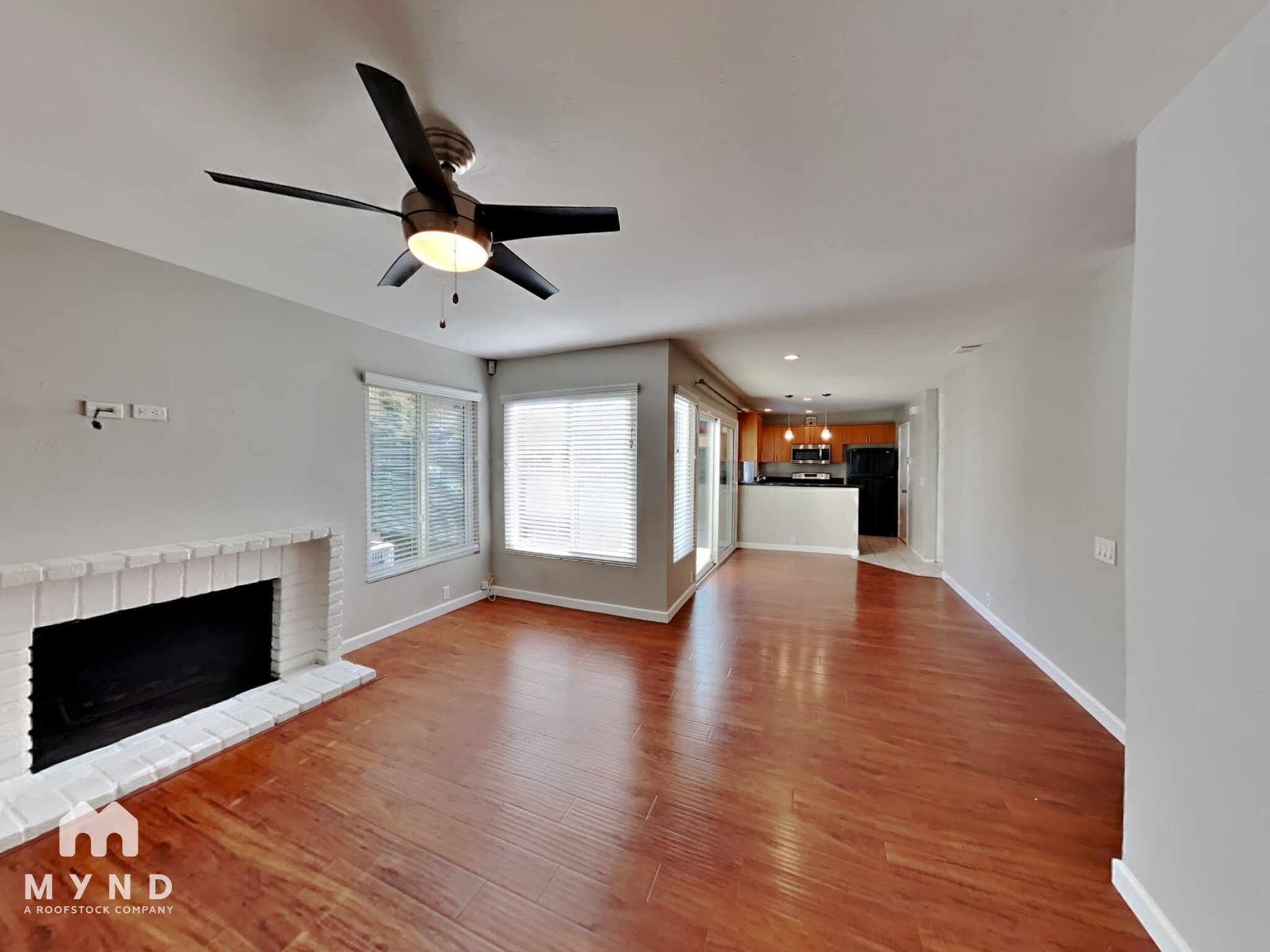 Building Photo - 10565 Caminito Flores